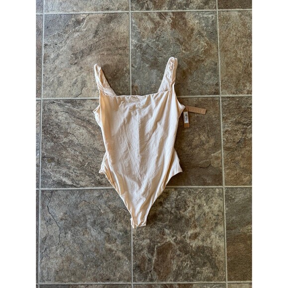 Skims Fits Everybody Square Neck Bodysuit Sand Size Medium - Picture 1 of 11